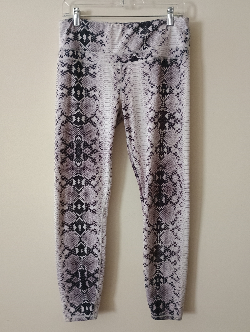 Varley Snake Print Leggings Grey Sz. Large